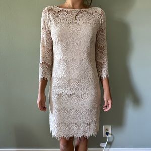 Beige lace quarter sleeve dress